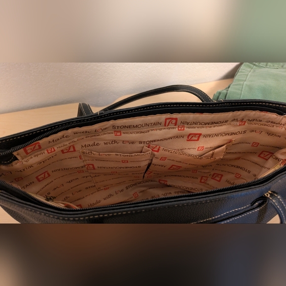 Stone Mountain Stylish Black Tote Bag - Picture 9 of 11